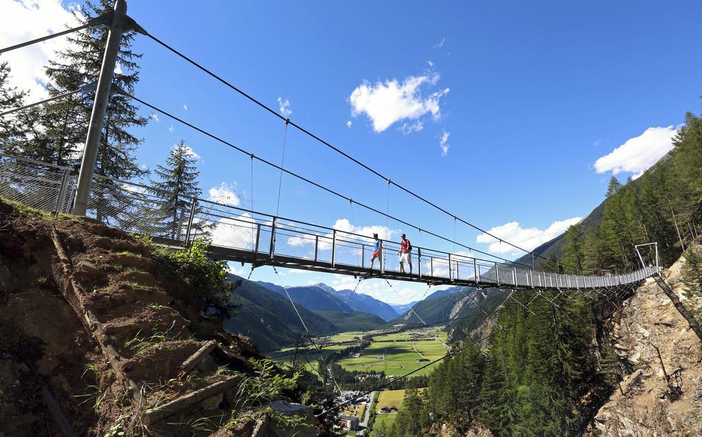 Haus Alpengluehn Hotel Заутенс Екстериор снимка