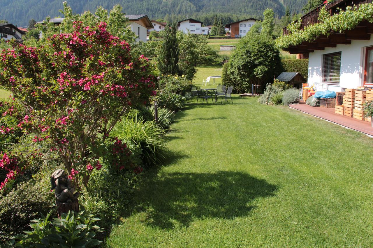 Haus Alpengluehn Hotel Заутенс Екстериор снимка